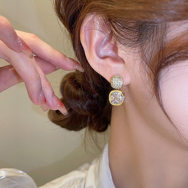 ZJE-163KoreanZirconCrystalEarrings-Golden